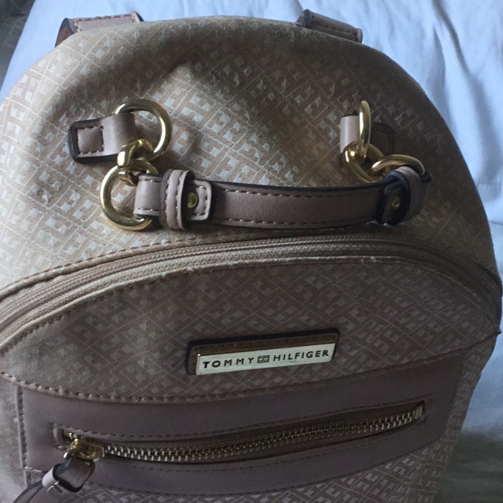 Backpack - Picture 4 of 4